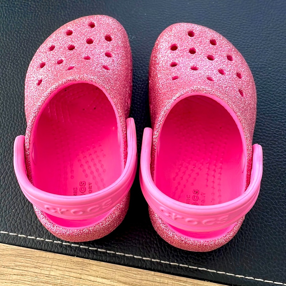 Crocs Pink Glitter Girls Size 6 C